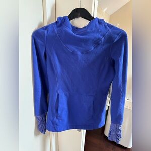 lululemon athletica EUC size 6 apres run pullover Blue Hoodie
